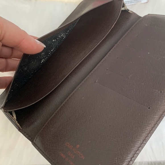 100% authentic Louis Vuitton Damier Ebene (DE) long vertical wallet organizer. - Picture 7 of 15
